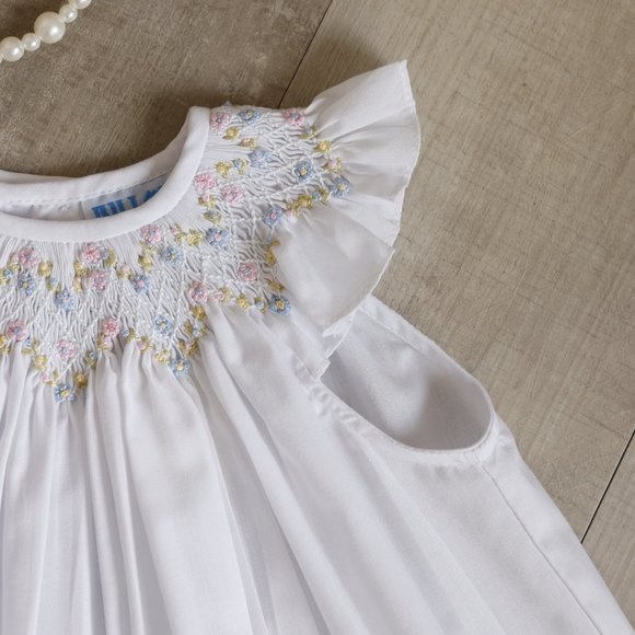 White Smocked Embroidered Dress Flutter Sleeve Luli & Me Size 9 to 12 Months - Picture 2 of 5